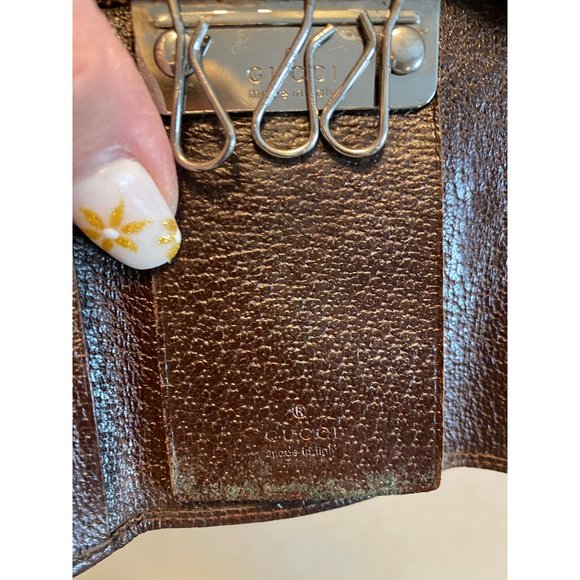 Gucci Classic Monogram Key Case Authentic - Picture 6 of 15